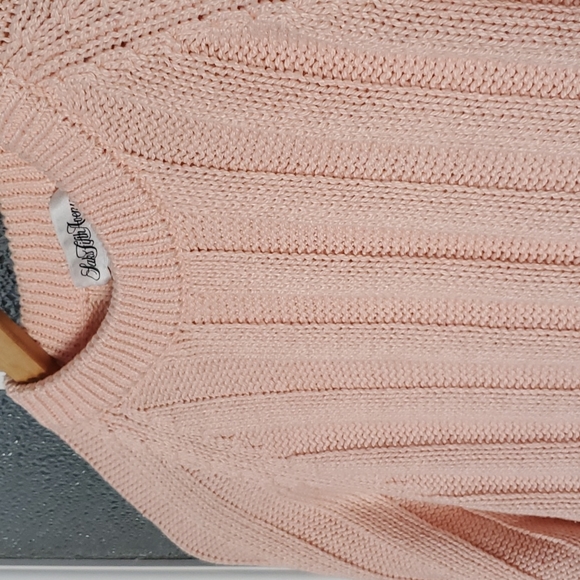 Saks Fifth Avenue sweater - Picture 3 of 6